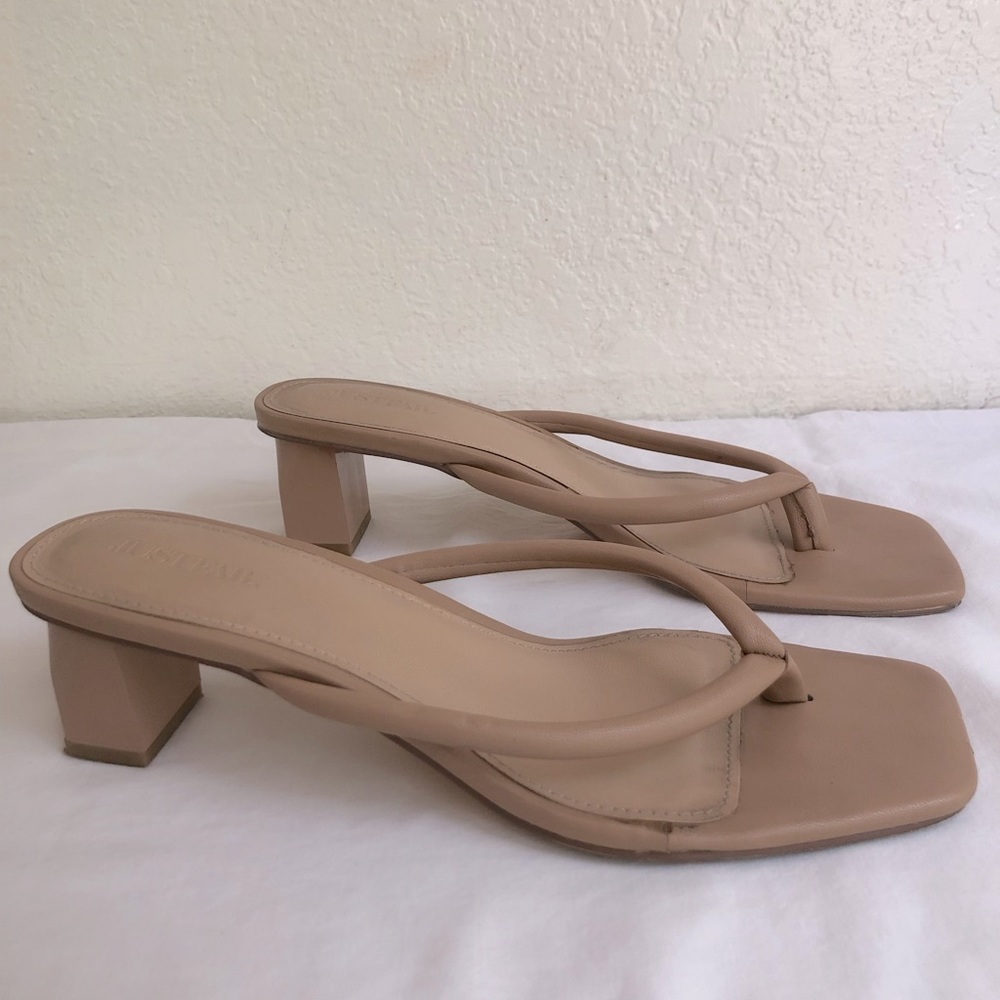 Women’s Nude phaux leather justfab thong square-toe kitten heel sz 8.5